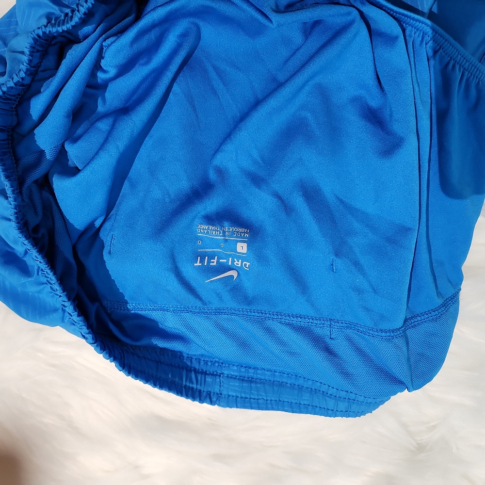 Nike shorts - Picture 4 of 4